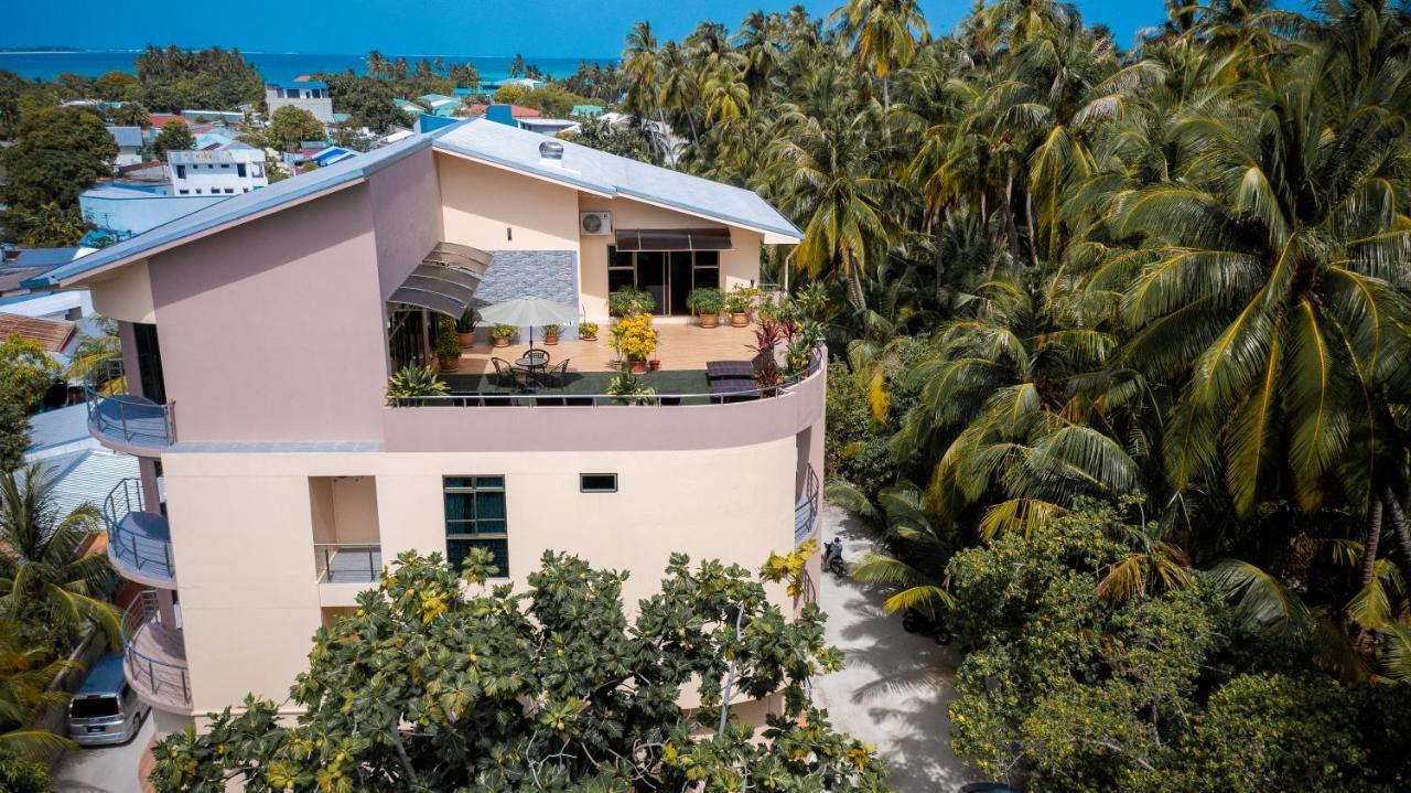 บลูเวฟ เกสต์เฮาส์ มัลดีฟส์ Kudahuvadhoo ภายนอก รูปภาพ
